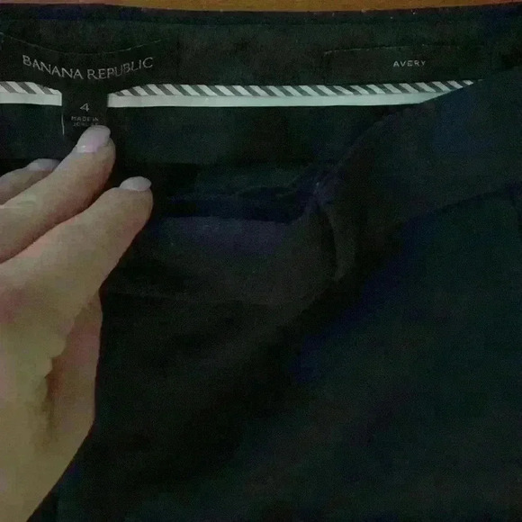Beautiful Banana Republic Navy Avery Pant with Scallop Hem - Picture 4 of 5